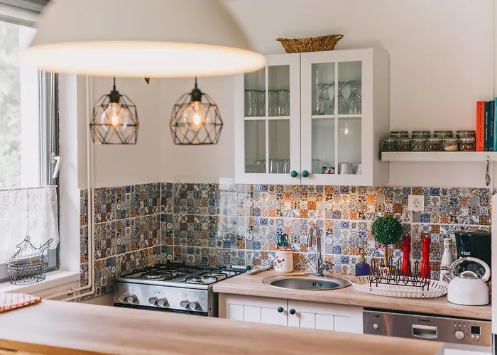 Csonakos Haz / The Boat House